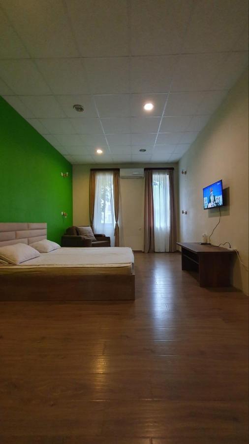 Your Home Hotel Tbilisi Exterior foto