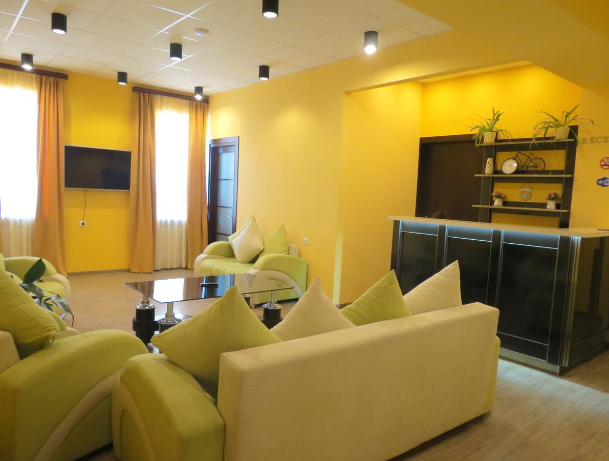 Your Home Hotel Tbilisi Exterior foto